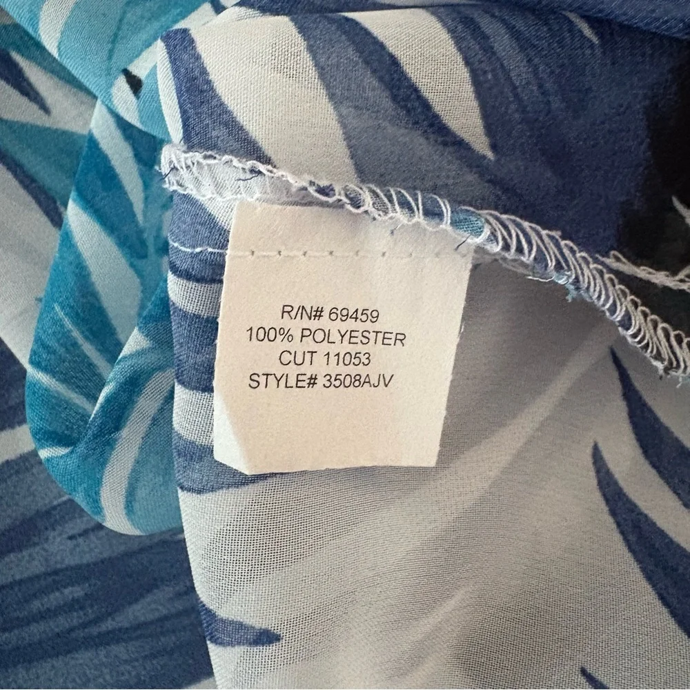 J. Valdi Palm Leaf Swim Cover-up in Blue/White/Green Size Med — SUMMER STAPLE - Picture 11 of 12